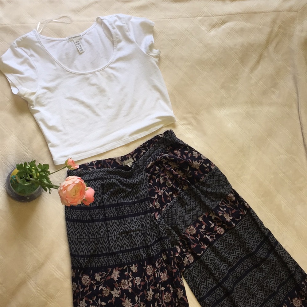 wide legged pants